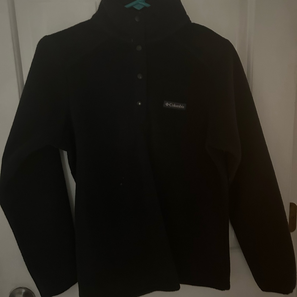 Columbia sweatshirt